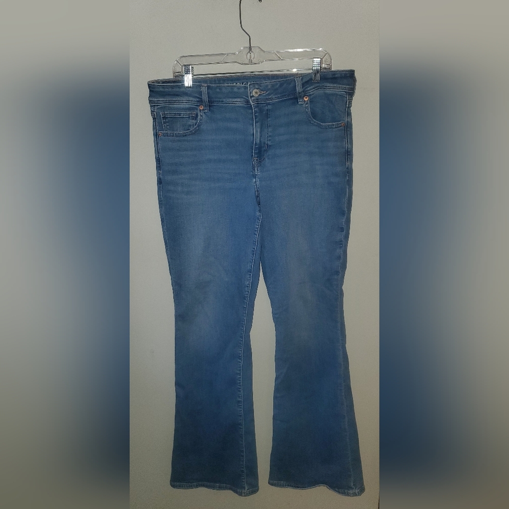 American Eagle Outfitters Women's Medium Blue Bootcut Jeans